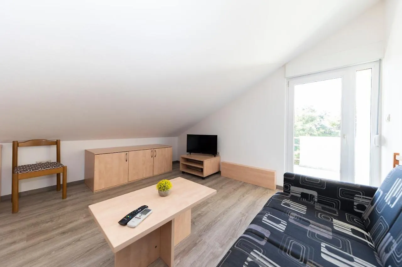 Guesthouse Villa Irena Zadar 3*,  Croatia